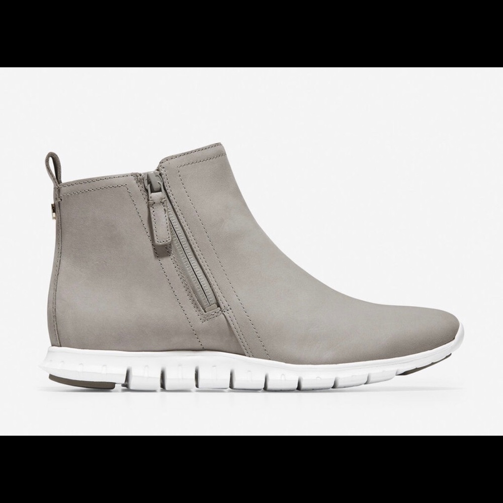 Brand NEW Cole Haan size zipper boots